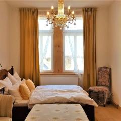 Superior-Komfort-Suite-90m2-bis-5-Personen-im-Jugendstil-Gruenderzeit-Villa-im-Harz