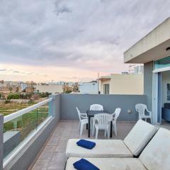Beautiful, 2BR Penthouse with large balcony + BBQ by 360 Estates