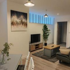 Bayard Plaza 1 Bedroom Modern Spacious Apartment