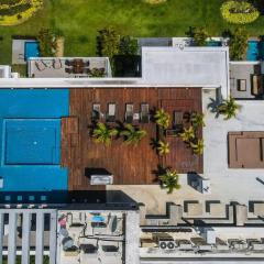 2bdroom with 2 big pool access