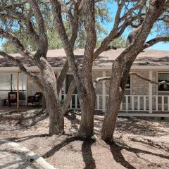 Meadow Creek House and Cottage