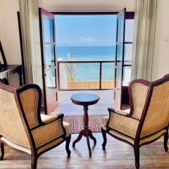 La Plage Flaner Beachfront Nusa Penida