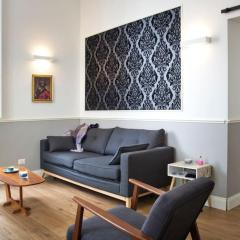 Dandy Suite on the Arno River