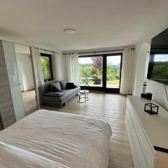 Modernes Apartment mit 180° Bergblick