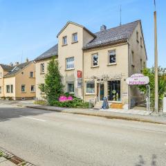 Gorgeous Apartment In Neugersdorf-ebersbach With Wifi