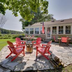 Waterfront Nobleboro Cottage with Kayaks and Boat Dock
