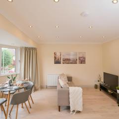 Stylish 4Bed 2 Bath, NW London Large Apartment