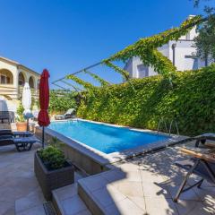 Apartment Gabi-4 by Interhome