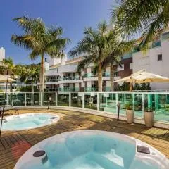Boulevard 224D - Excelente apartamento em condomínio de luxo no centro de Bombinhas - Piscina - Jacuzzi - Academia - Portaria 24h.