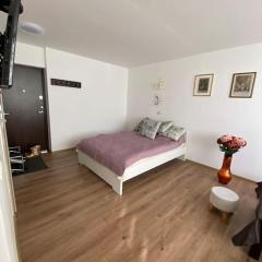 Nice place to stay close to city