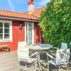 Nice Home In Frjestaden With Wifi And 4 Bedrooms
