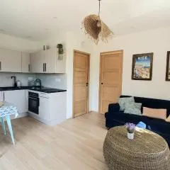 Villa vue exceptionnelle a Pegomas - Housity