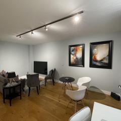 1 Bed House, Free Parking, Braintree City Centre with Sky TV