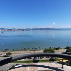 APTO BEIRAMAR NORTE - FRENTE PRO MAR