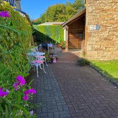 Ferienwohnung im Grünen eigne Bad und Küche WF mit Terrasse