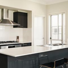 Jordan Spring Sweet 5 Br -Close to Shops&Parks