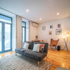 ALTIDO Modern flat with patio in central Porto