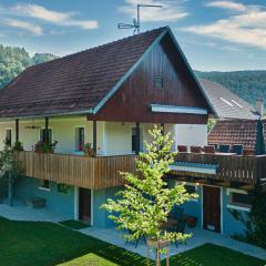 Kolpa Zupančič Vineyard Apartments - Happy Rentals