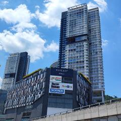 KL East 2-Bedroom, 2-Queenbed Prime Video