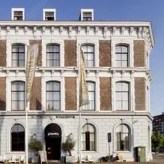 스위트호텔 핀코프(Suitehotel Pincoffs)