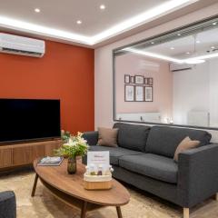 Urban Elegance, 3-Bedroom Flat in Heart of Chania