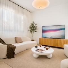 Stylish Designer Duplex-3Beds 2Baths-Puerta Carmona Centro