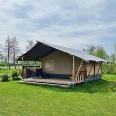 Luxury glamping with private bathroom near the Frisian waters