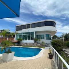 Suite en Teques: Acceso al Lago y Piscina