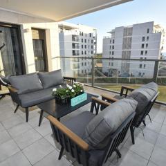 Beachfront Sea View Dream Escape - 3BR with Mamad