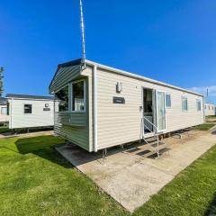 Homely Caravan With Free Wifi At Broadland Sands Park, Suffolk Ref 20002bs