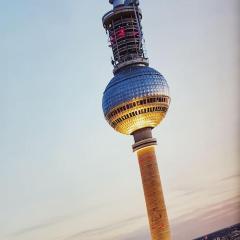 Checkpoint Charlie Apartment