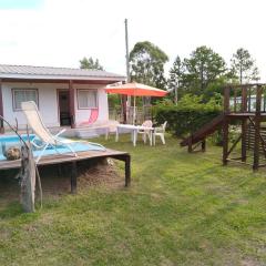 Relax y naturaleza. Casa con piscina. Puerto Yeruá