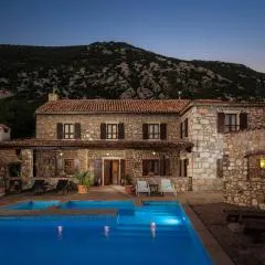 Villa Mea With Private Pool - Happy Rentals