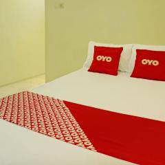 OYO Life 92936 Kost Teteh Erni Karawang