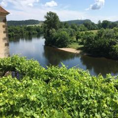 L'Atelier - A Quaint Retreat