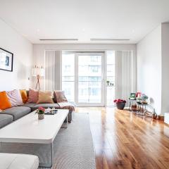 Stylish 2 BR 2BTH apt near Battersea Power Station