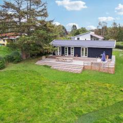 Lovely Home In Frevejle With Kitchen