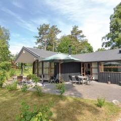 Stunning Home In Grenaa With 4 Bedrooms And Wifi