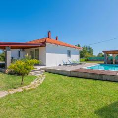 Beautiful Home In Vinjani Gornji With Outdoor Swimming Pool