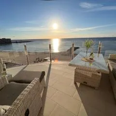 Exclusive apartment for 6 people on the beach - front line - 1st line
