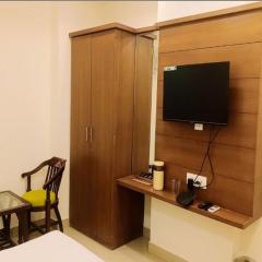 Hotel Sakshi Inn Rooms and Restaurant