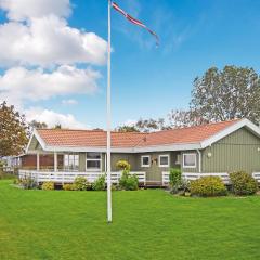 Beautiful Home In Juelsminde With Sauna, Wifi And 4 Bedrooms