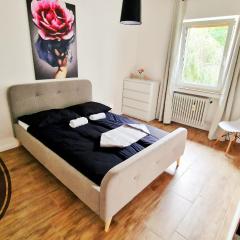 Appartement 4 Personen - Zimmer in Wohnung, zentral, ruhig, modern