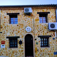 Casa RuralRut en El Tiemblo, zona de baño natural muy cercana y a solo 50 min de Madrid