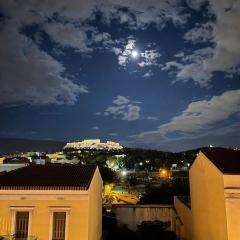 Acropolis view, near Monastiraki 3br 2 bathrooms RED