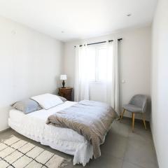 Room in a farmhouse - private bathroom - by feelluxuryholidays