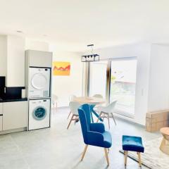 Brand New 3 bedrooms with Terrace and Parking - 142-92