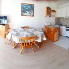 Séjour cosy en studio à Serre Chevalier, 4 pers, balcon, au pied des pistes, navette gratuite - FR-1-762-28