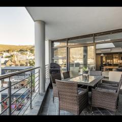 Stylish penthouse in the MotherCity
