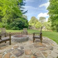 Fun Pet-Friendly Highlands Retreat w/ Fenced Yard!